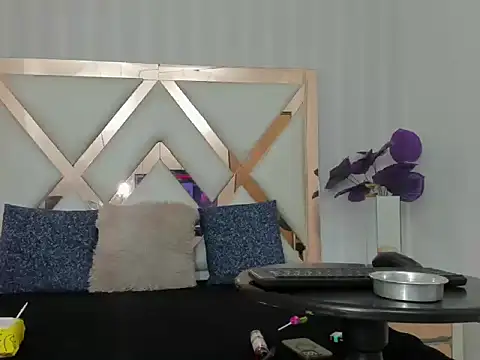 LicyEvans1 online show from October 10, 3:11 pm