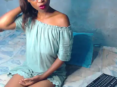 Blackntoxicabe6999 online show from December 3, 1:46 am