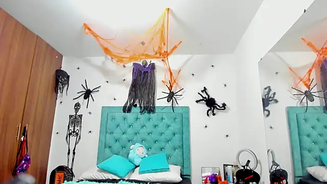 Rihanna hotx online show from October 13, 4:56 am