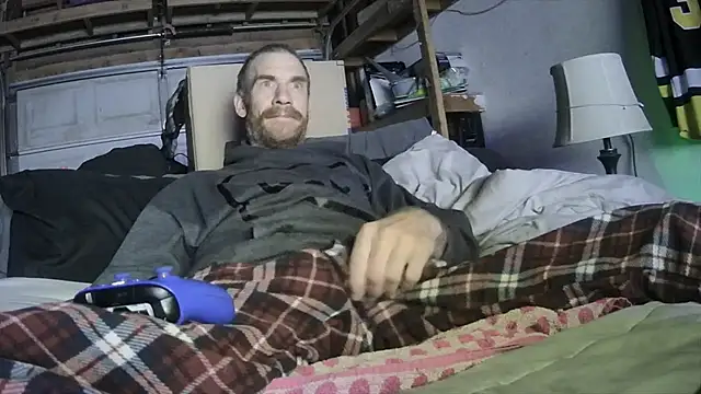 Snapshot of Tiggitytomociti chatting on November 21, 9:19 am Tiggitytomociti online show from November 21, 9:19 am