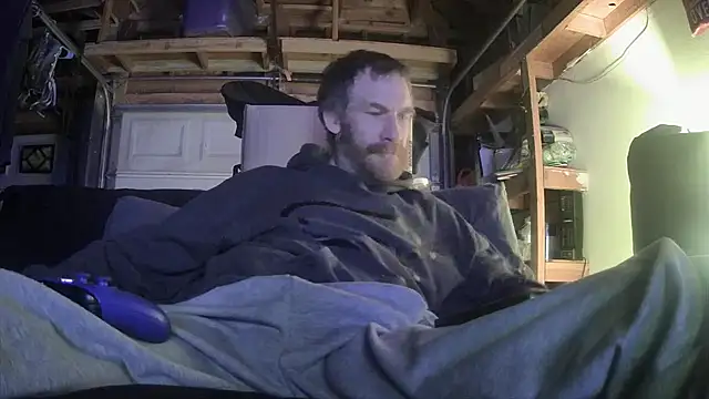 Snapshot of Tiggitytomociti chatting on February 7, 10:30 am Tiggitytomociti online show from February 7, 10:30 am