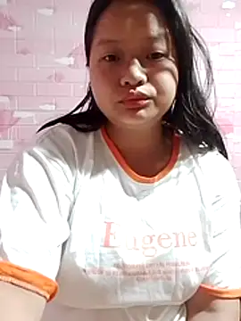 Snapshot of girl-babi chatting on April 19, 11:51 pm girl-babi online show from April 19, 11:51 pm