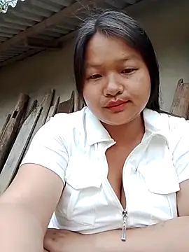 Snapshot of girl-babi chatting on May 17, 7:50 am girl-babi online show from May 17, 7:50 am
