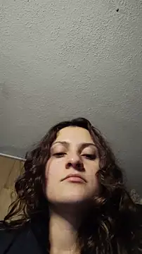 Snapshot of lindasyt chatting on February 14, 3:36 am lindasyt online show from February 14, 3:36 am