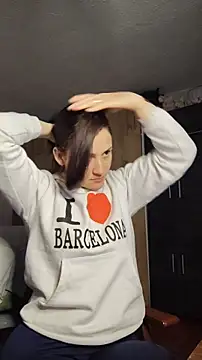 Snapshot of lindasyt chatting on February 17, 5:15 am lindasyt online show from February 17, 5:15 am