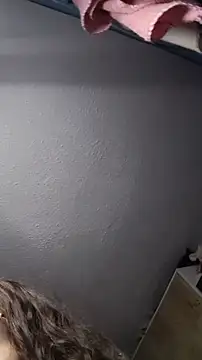 Snapshot of lindasyt chatting on March 5, 3:57 am lindasyt online show from March 5, 3:57 am