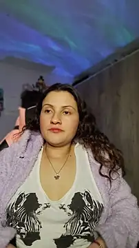 Snapshot of lindasyt chatting on March 24, 3:55 am lindasyt online show from March 24, 3:55 am