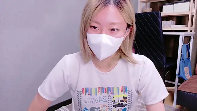 Nana  ch online show from October 24, 7:49 am