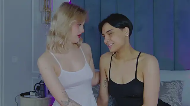 Snapshot of CaitlinSugar chatting on October 4, 4:32 am CaitlinSugar online show from October 4, 4:32 am