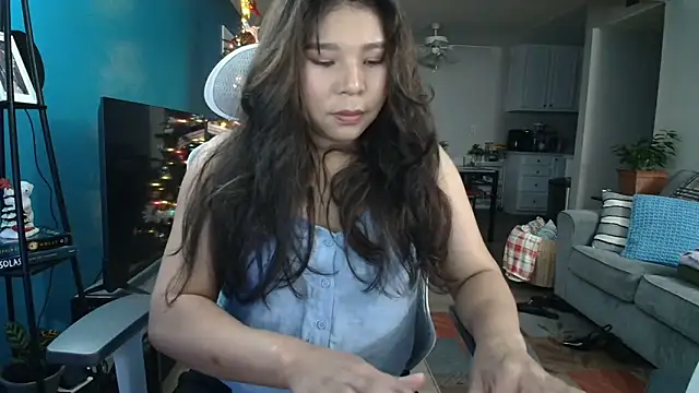 SHEILYN  online show from November 18, 3:23 am