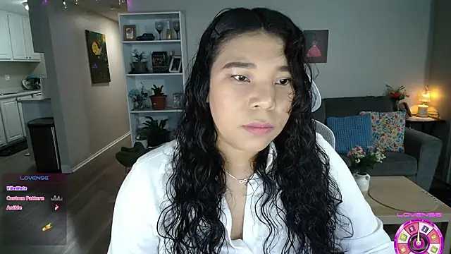 Snapshot of SHEILYN_ chatting on March 6, 2:30 am SHEILYN online show from March 6, 2:30 am