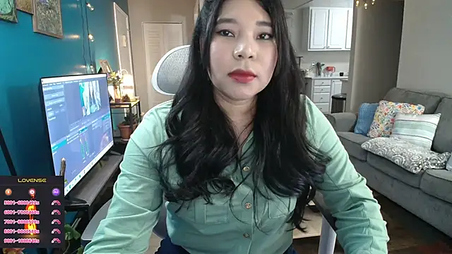 Snapshot of SHEILYN_ chatting on March 17, 2:27 am SHEILYN online show from March 17, 2:27 am