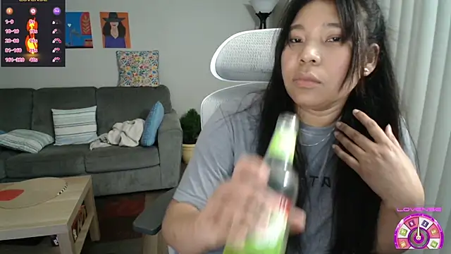 Snapshot of SHEILYN_ chatting on March 28, 2:44 am SHEILYN online show from March 28, 2:44 am
