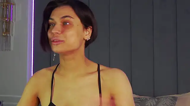 VioletAsh online show from December 4, 4:44 am