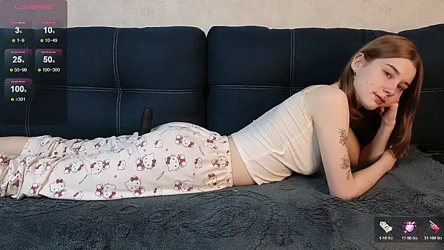 Snapshot of Lolly_Fly chatting on March 22, 2:53 pm Lolly Fly online show from March 22, 2:53 pm