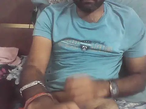 Snapshot of joshisdwe chatting on January 18, 7:28 pm joshisdwe online show from January 18, 7:28 pm