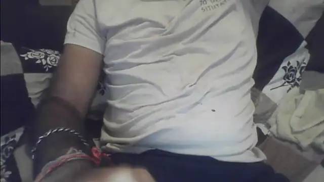 Snapshot of joshisdwe chatting on February 9, 5:06 pm joshisdwe online show from February 9, 5:06 pm