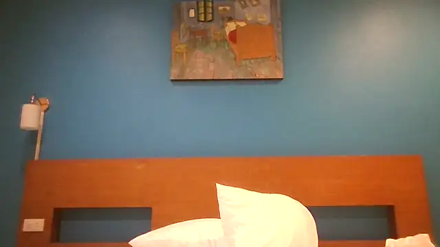   Leyla   online show from December 16, 5:18 pm