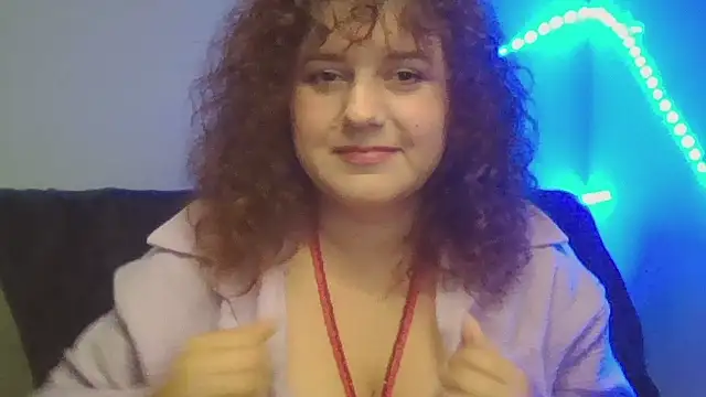Snapshot of LiliFlamej chatting on October 2, 9:38 am LiliFlamej online show from October 2, 9:38 am