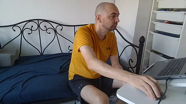 Handsomernguy online show from October 1, 7:03 am