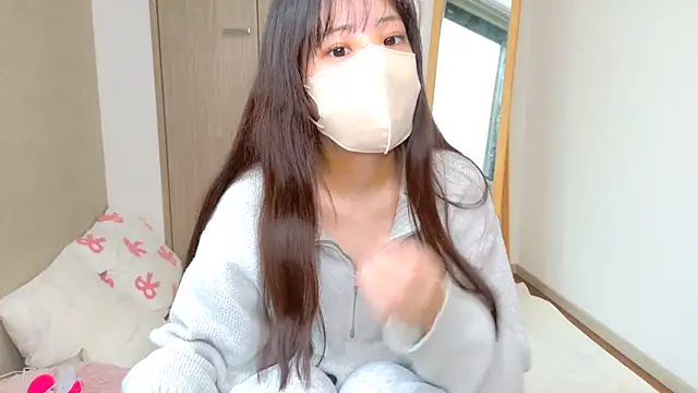 Snapshot of riri__nyan_o0 chatting on April 15, 5:14 am riri nyan o0 online show from April 15, 5:14 am