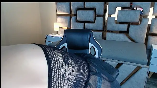 Candy Velvet online show from December 14, 5:02 am