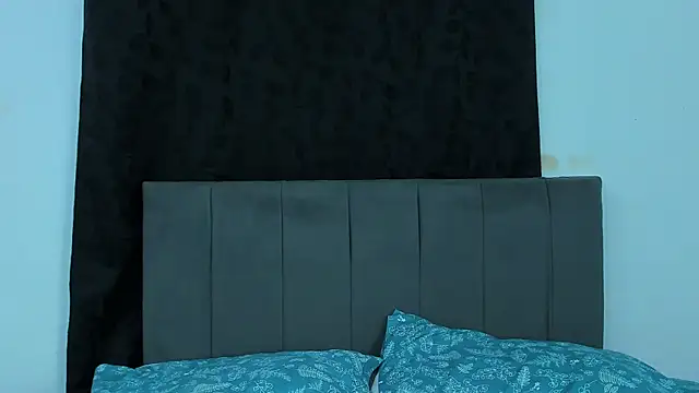 Snapshot of Candy_Velvet chatting on February 27, 12:43 am Candy Velvet online show from February 27, 12:43 am