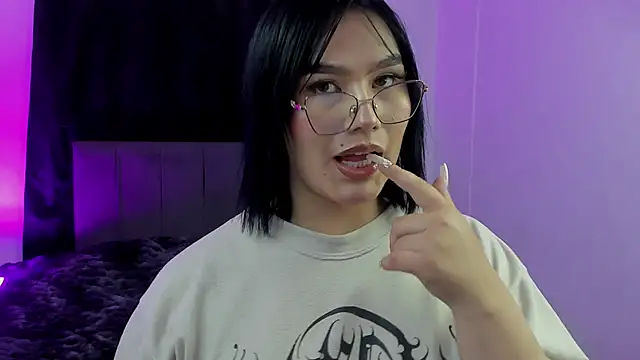 Snapshot of Candy_Velvet chatting on March 18, 10:35 pm Candy Velvet online show from March 18, 10:35 pm