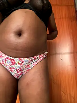 Snapshot of ewatyu chatting on October 31, 6:47 am ewatyu online show from October 31, 6:47 am