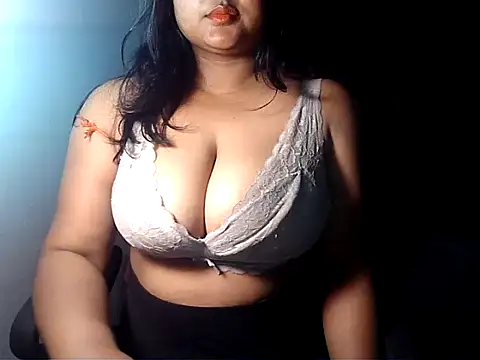 Snapshot of PatnakiRitu1 chatting on March 29, 11:38 pm PatnakiRitu1 online show from March 29, 11:38 pm