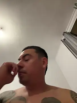 davidxxx099 online show from May 2, 11:21 pm