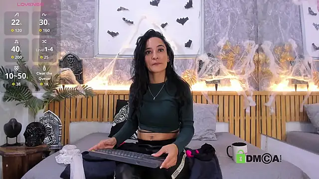 princequinn  online show from October 14, 8:42 pm