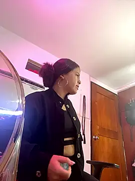 EmilyHarperr online show from October 22, 11:32 am