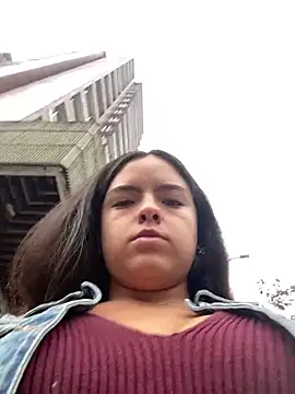 EmilyHarperr online show from October 27, 11:25 am