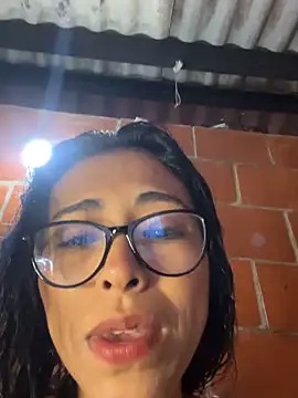 Emma  cumlovee online show from May 15, 11:17 am