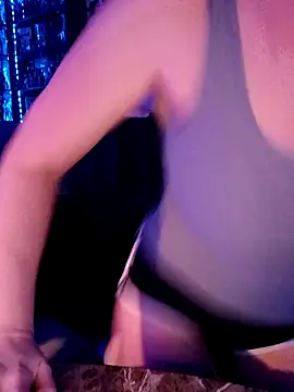 Snapshot of Jeannie_69_andahalf chatting on November 16, 6:57 pm Jeannie 69 andahalf online show from November 16, 6:57 pm