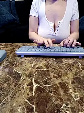 Snapshot of Jeannie_69_andahalf chatting on February 2, 1:04 am Jeannie 69 andahalf online show from February 2, 1:04 am