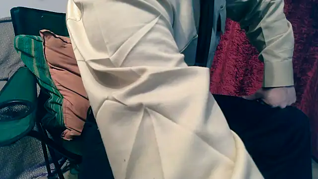 Oscar Beergut online show from February 11, 7:52 pm