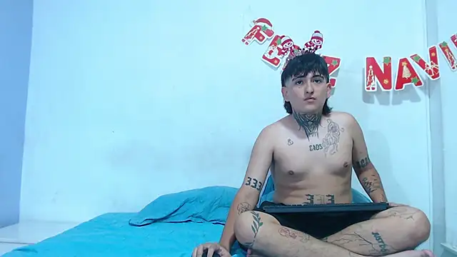 onixandghosty1 online show from December 22, 7:11 pm