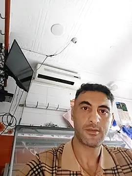 Snapshot of mahdiDido chatting on October 19, 8:20 pm mahdiDido online show from October 19, 8:20 pm