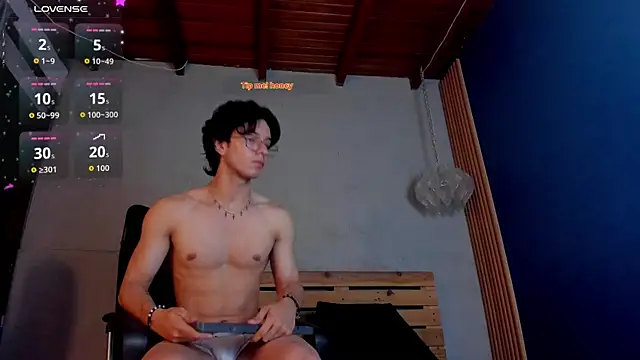 Snapshot of Markuss__ chatting on September 23, 2:36 am Markuss   online show from September 23, 2:36 am