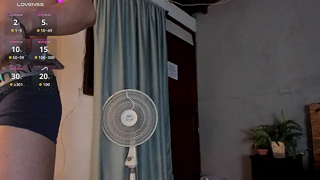 Snapshot of Markuss__ chatting on September 25, 2:48 am Markuss   online show from September 25, 2:48 am