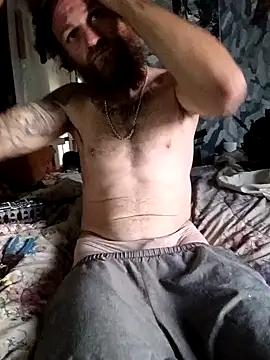 Snapshot of bearded_cross chatting on October 17, 1:03 pm bearded cross online show from October 17, 1:03 pm