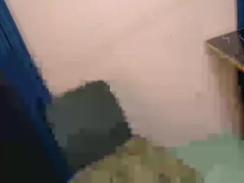 Snapshot of flirty_kim04 chatting on November 25, 6:02 am flirty kim04 online show from November 25, 6:02 am