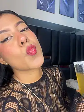 Kendra C online show from January 18, 4:05 am