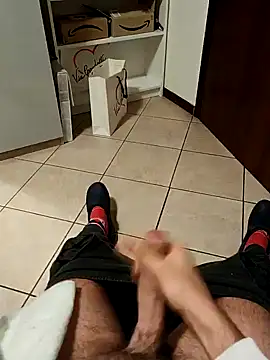 Snapshot of LucifertheGenius chatting on October 24, 3:47 am LucifertheGenius online show from October 24, 3:47 am