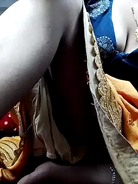 Hut rotu cute online show from December 3, 6:06 pm