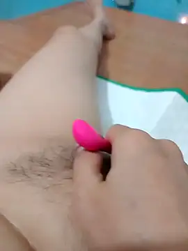 Snapshot of Thaohoa_love chatting on April 19, 6:10 pm Thaohoa love online show from April 19, 6:10 pm