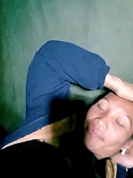 Lisa pusy online show from December 19, 7:21 pm