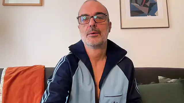 Milkywaymen online show from November 19, 1:11 pm